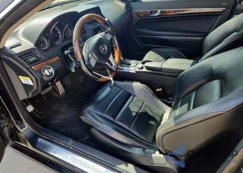 2013 Mercedes Benz E 350 z USA, uszkodzony, nr VIN WDDKK5KF9DF189788